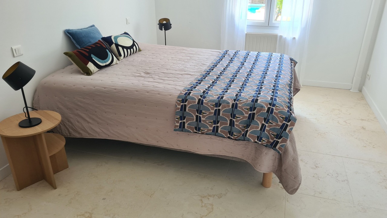 Photo of Bedroom in Pernes-les-Fontaines