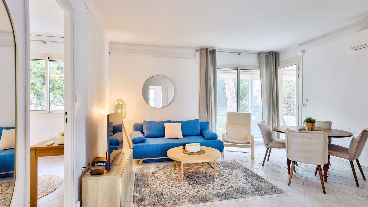 Photo of Livingroom in Cannes