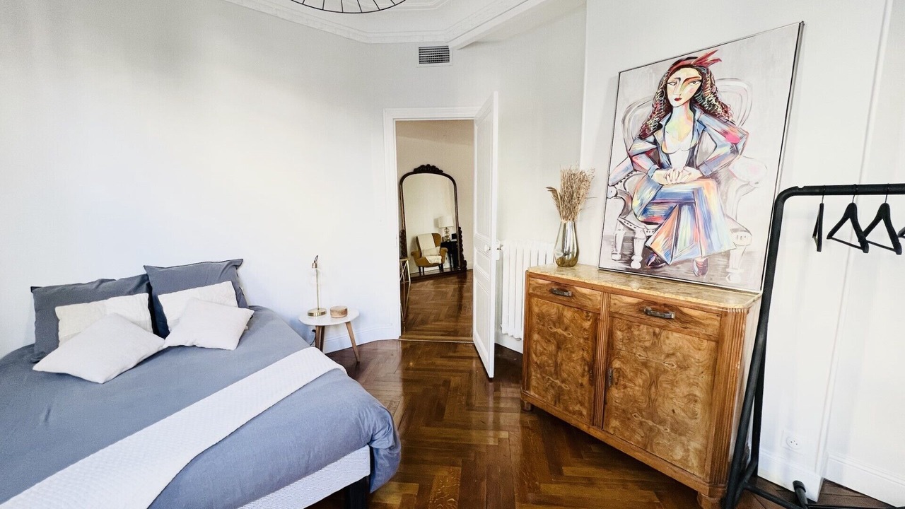 Photo of Bedroom in Musicians Quarter