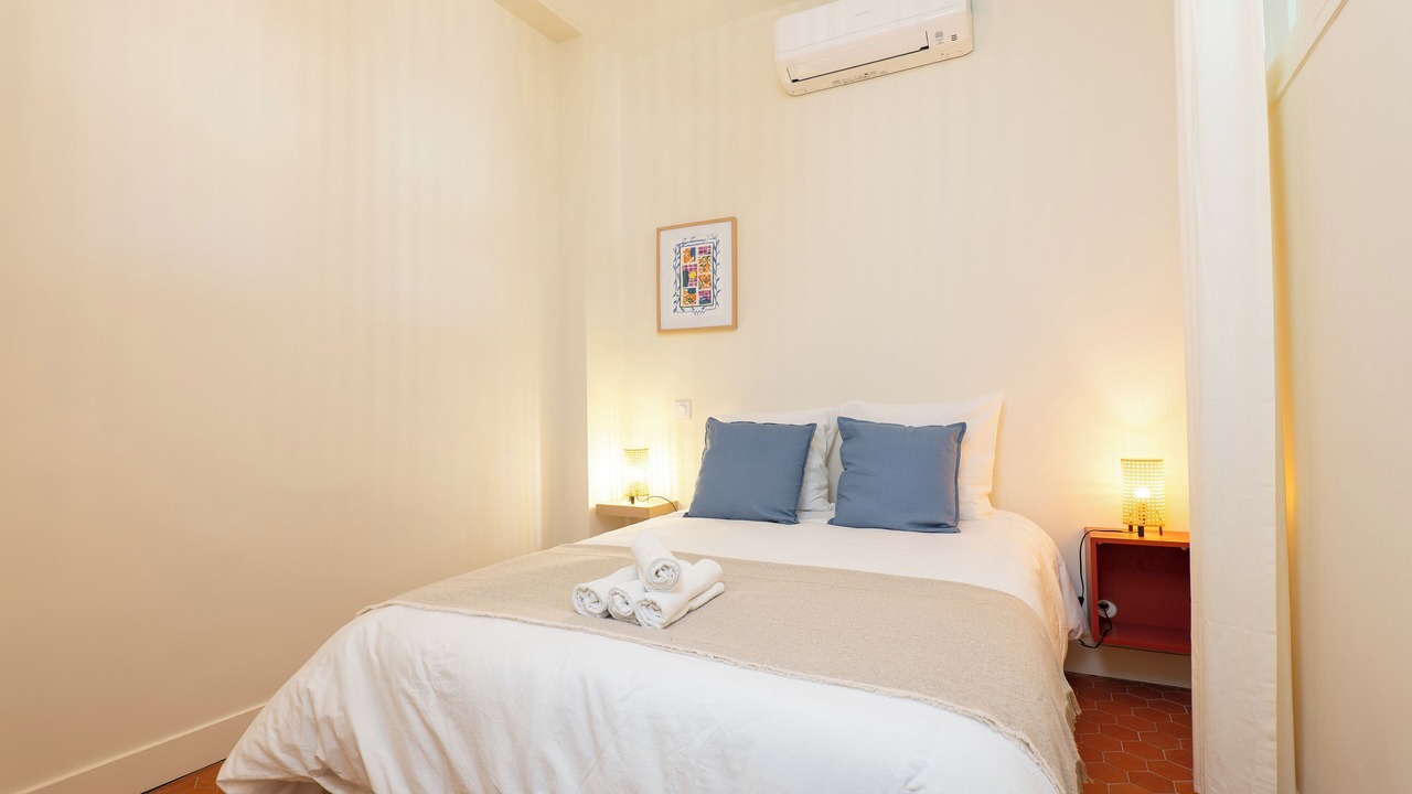 Photo of Bedroom in Prado - Republique
