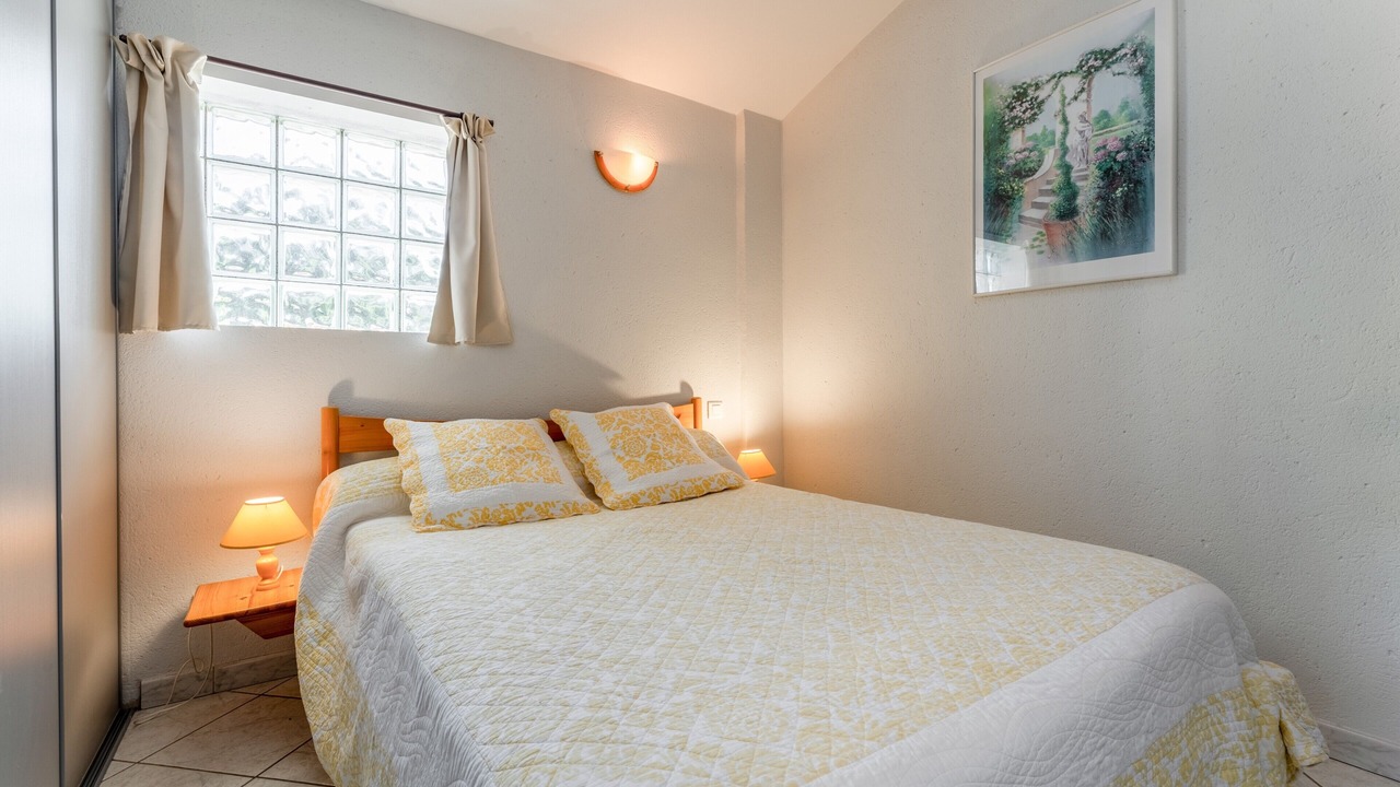 Photo of Bedroom in L'Isle-sur-la-Sorgue