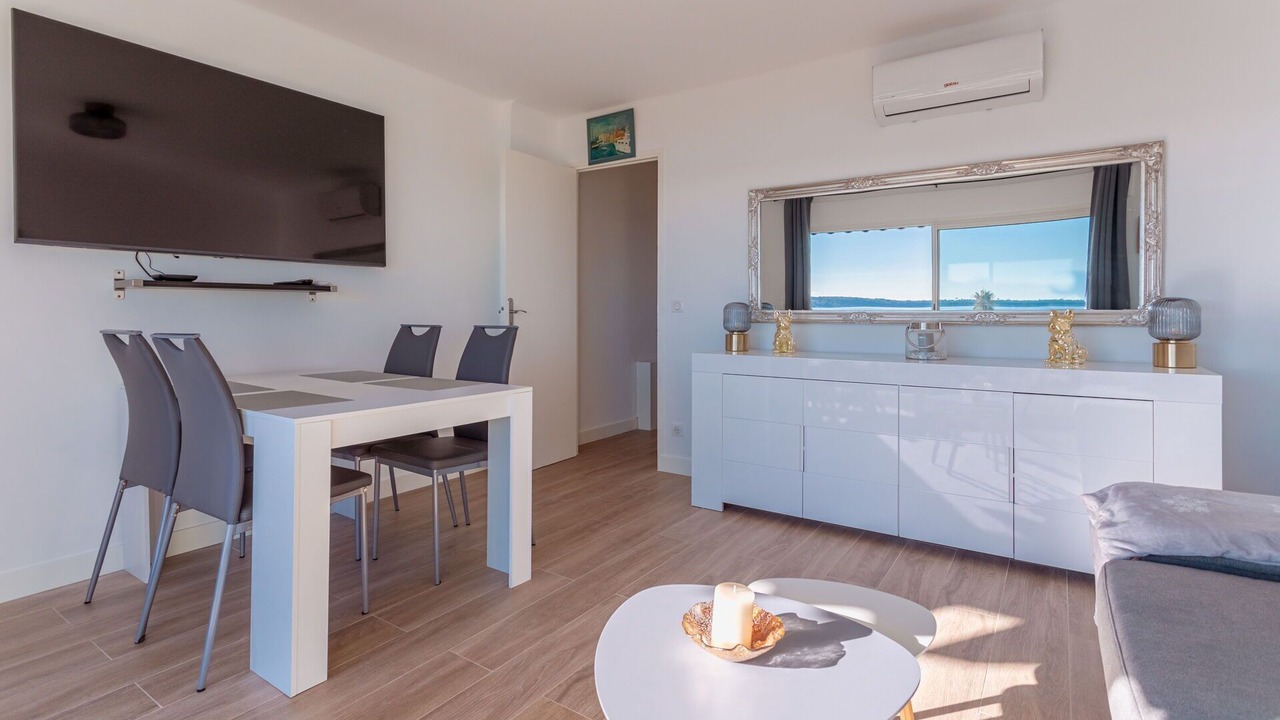 Photo of Livingroom in Cannes
