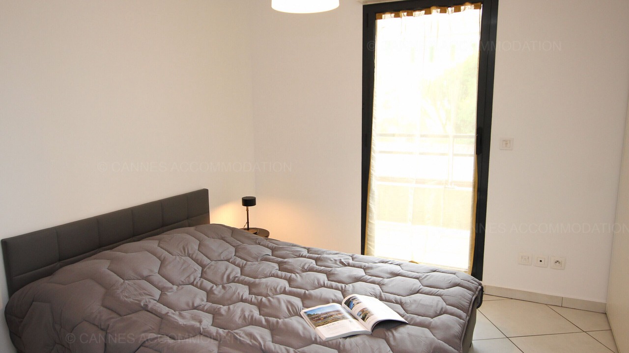 Photo of Bedroom in Prado - Republique