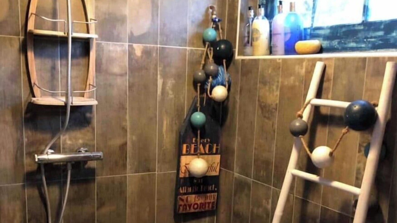 Photo of Bathroom in Saint-Laurent-sur-Mer