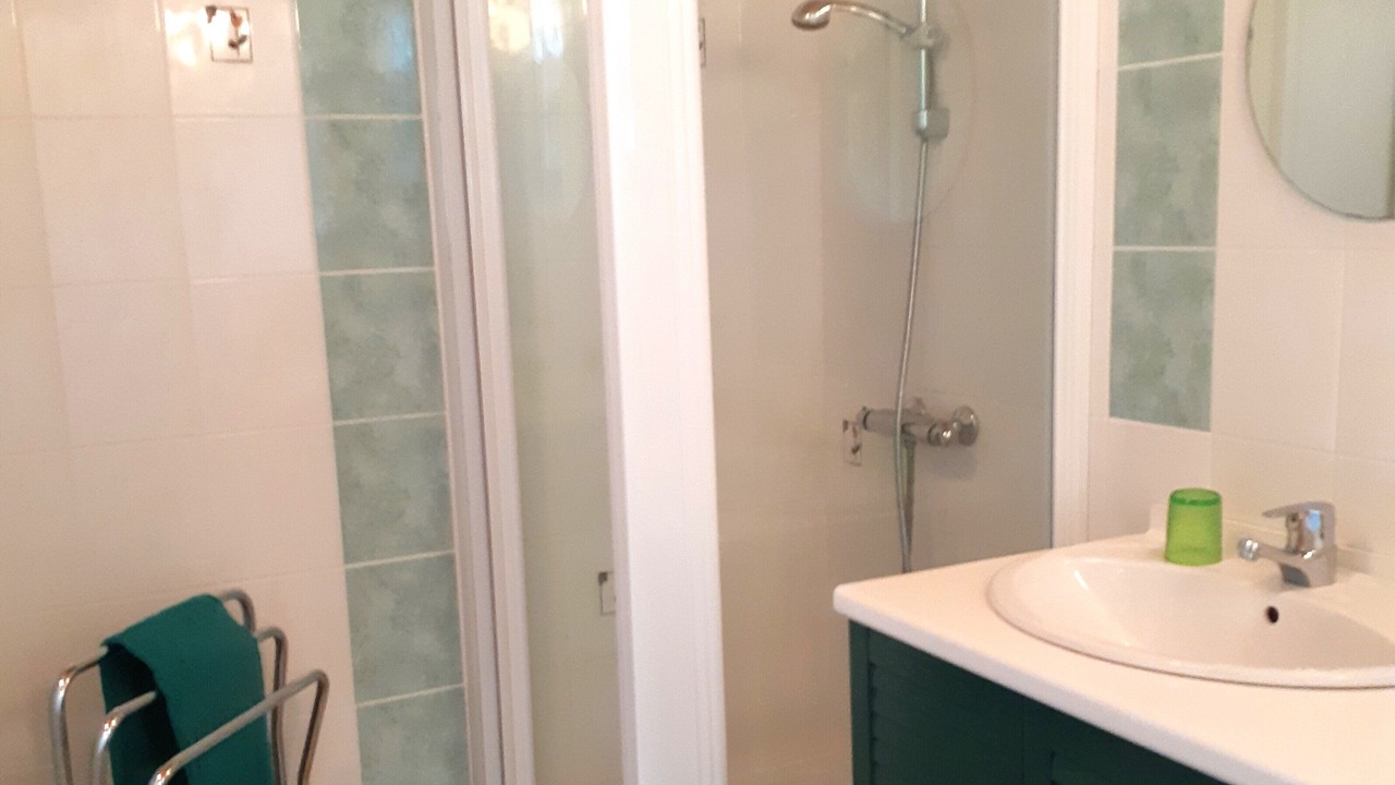 Photo of Bathroom in Ploudalmezeau