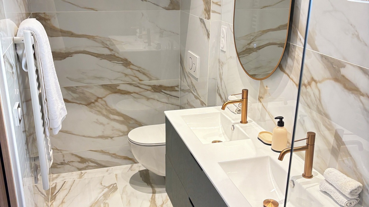 Photo of Bathroom in Prado - Republique