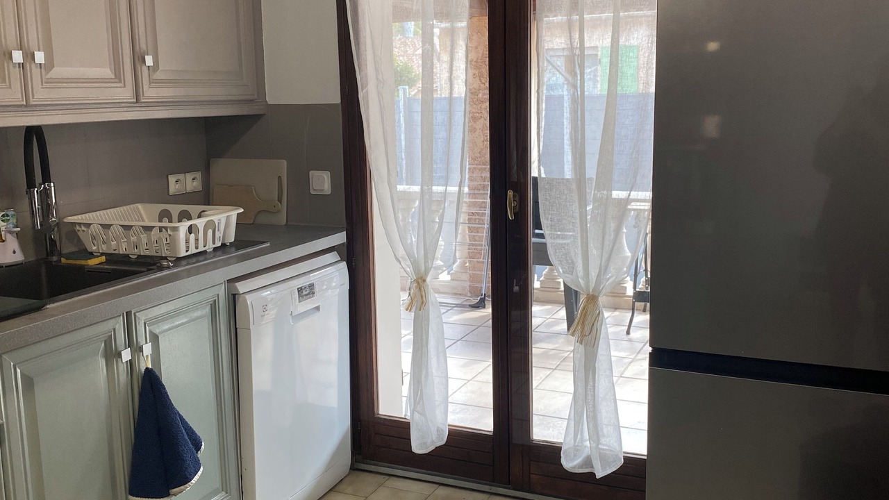 Photo of Kitchen in Le Plan-de-Grasse