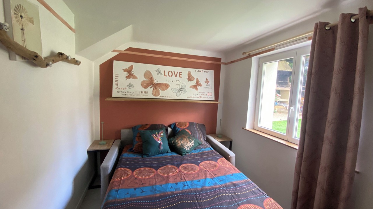 Photo of Bedroom in Carnot