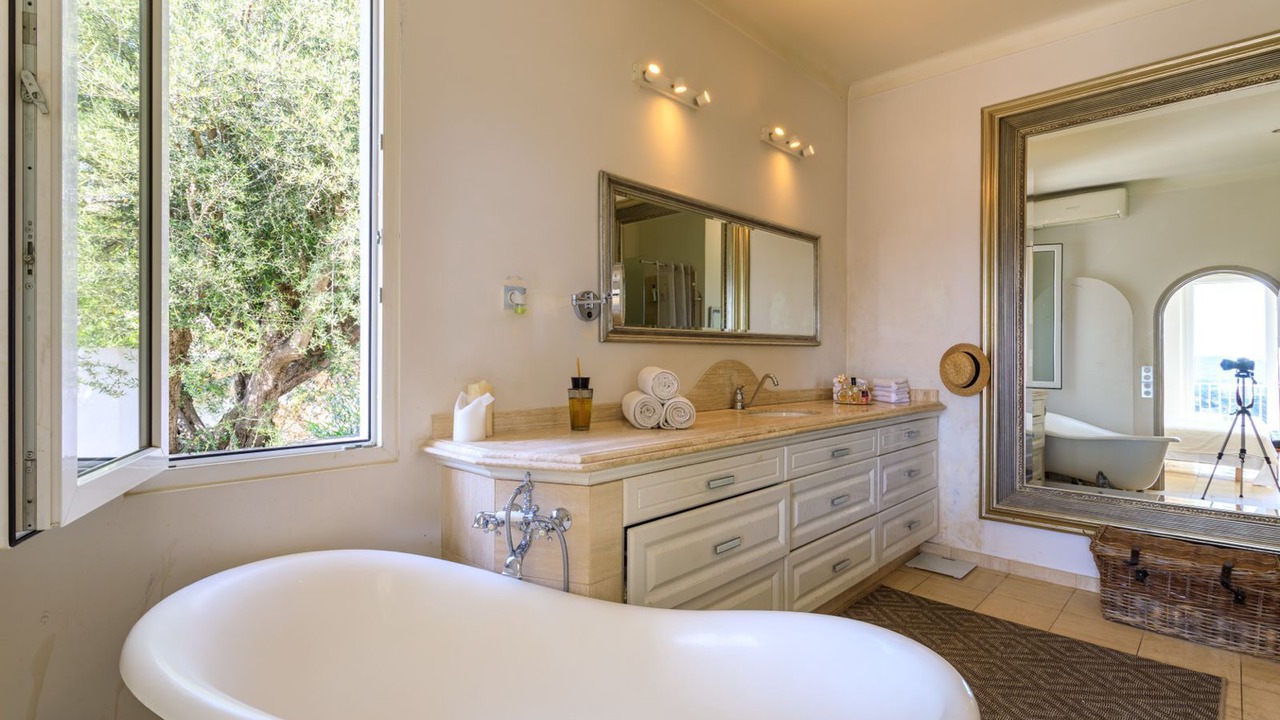Photo of Bathroom in Le Cannet