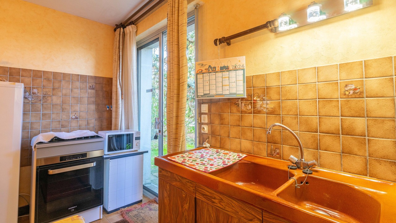Photo of Kitchen in Etaules