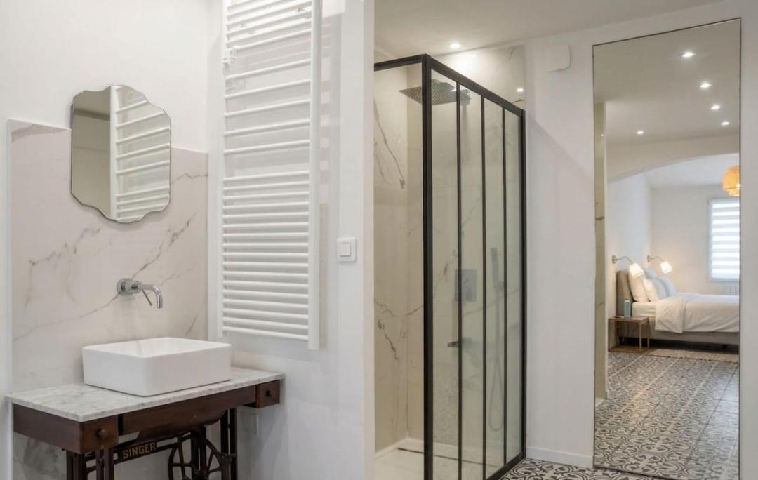 Photo of Bathroom in Gairaut