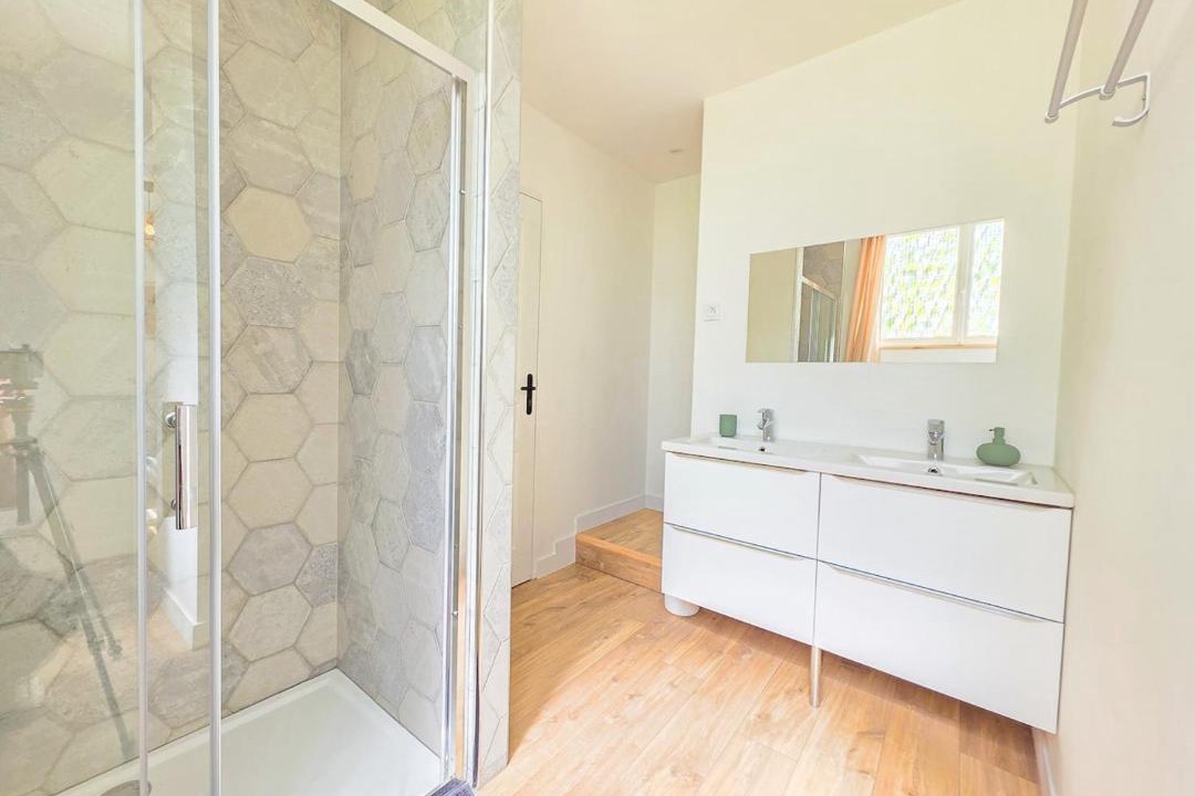 Photo of Bathroom in Saint-Brieuc