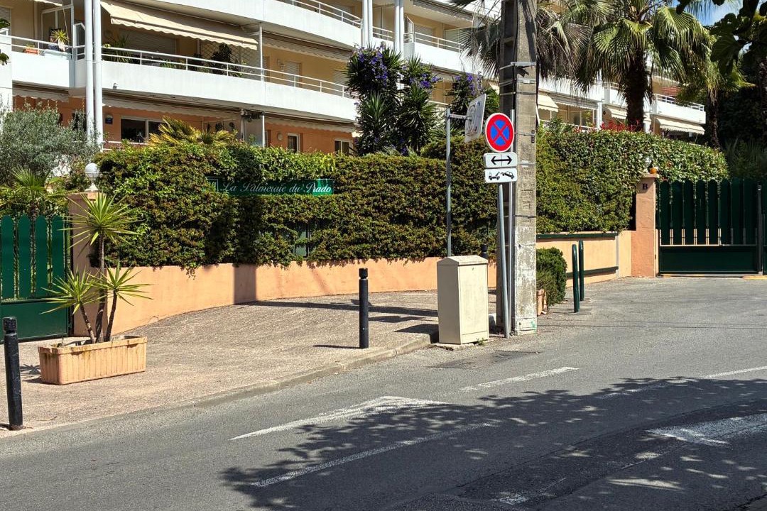 Photo of Others in Prado - Republique