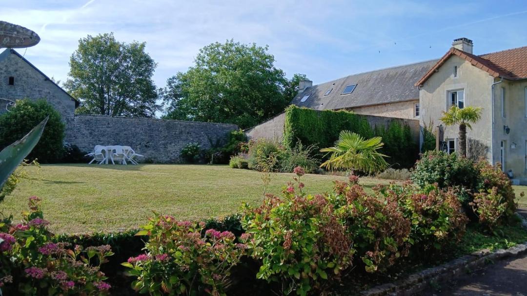 Photo of Others in Esquay-sur-Seulles