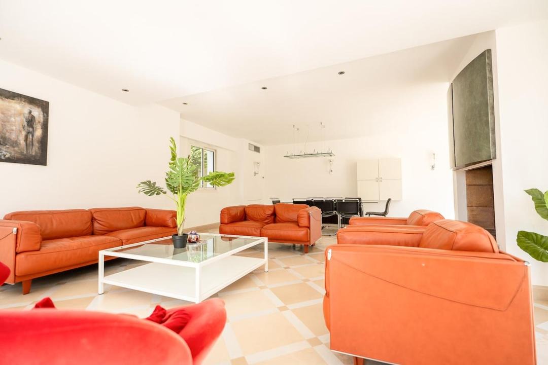 Photo of Livingroom in Gairaut