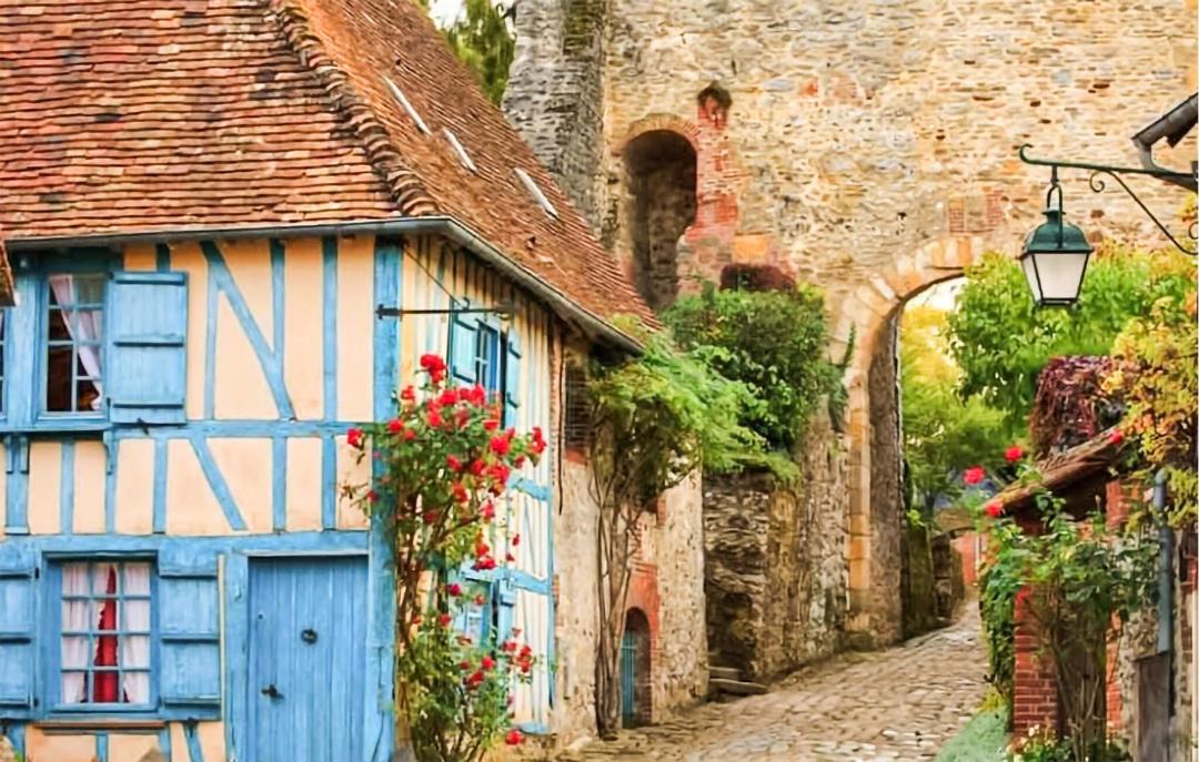 Photo of Buildings in Saint-Germer-de-Fly