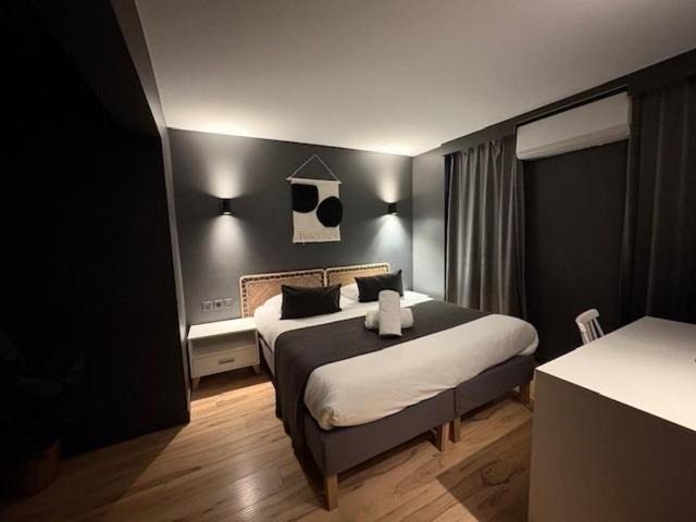 Photo of Bedroom in California - Pezou