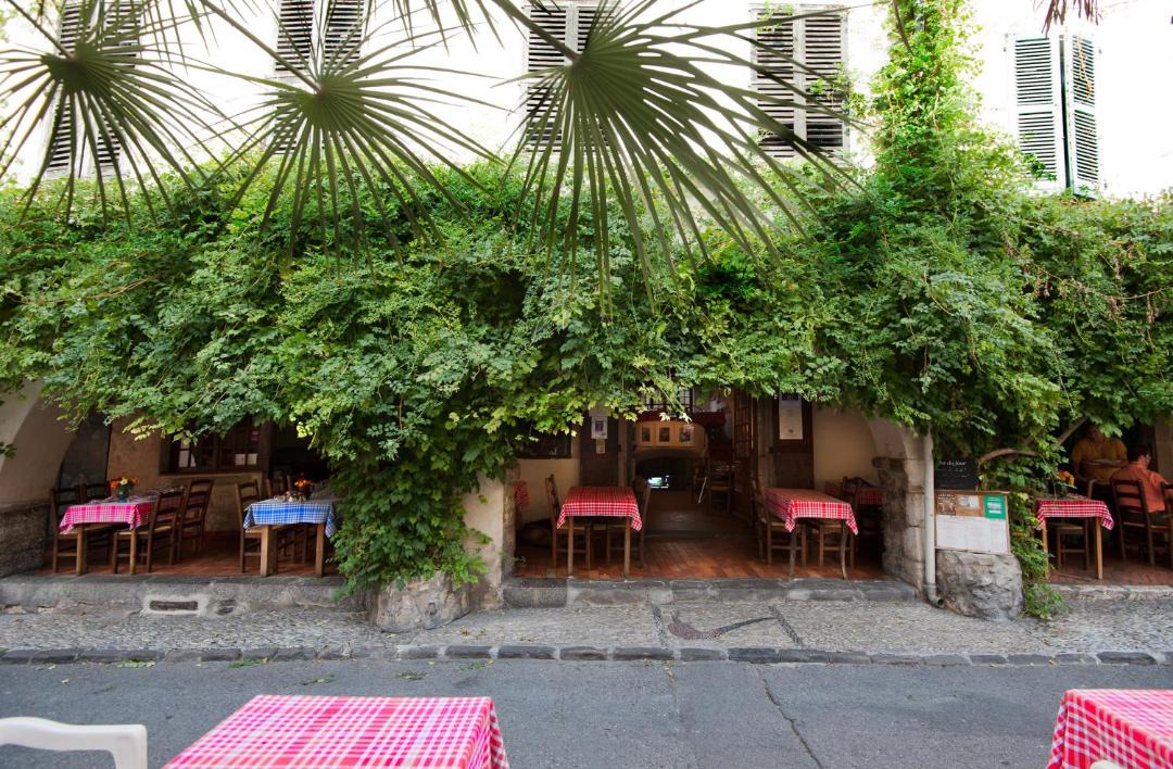 Photo of Others in Biot