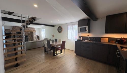Three-Bedroom Vacation Home 