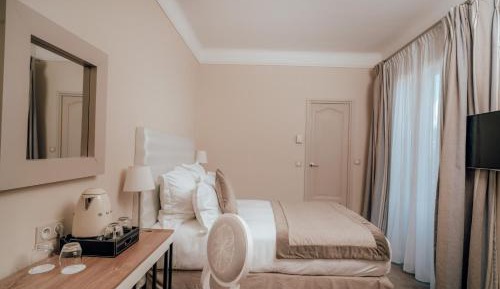 Classic Double Room