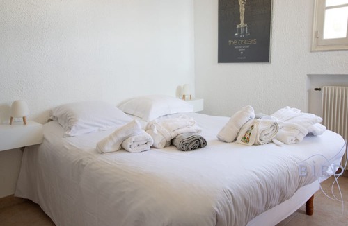 La Croix des Gardes Apartment | APART VILLA ATYPICAL SEA VIEW AND SWIMMING POOL