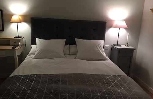 Gueytes-et-Labastide Bed & Breakfast | Chambres d'hotes Ambroisie