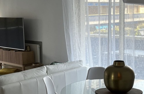 Cros-de-Cagnes Apartment | 94m2 air-conditioned apartment sea view, swimming pool 3 bedrooms 50m2 terrace Pkg
