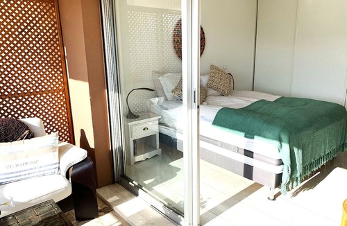 Cannes Apartment | Lovely and bright apartment on the fifth floor with a large terrace. Garage!