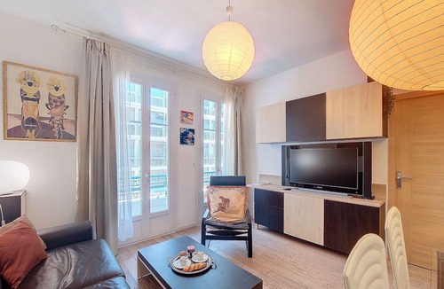 Carre d'Or Apartment | N&J - TROIS PROMENADE - Central - Very close sea