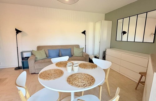 La Napoule Apartment | Apartment for 4, pool, AC, WiFi, parking, 300m from the beach