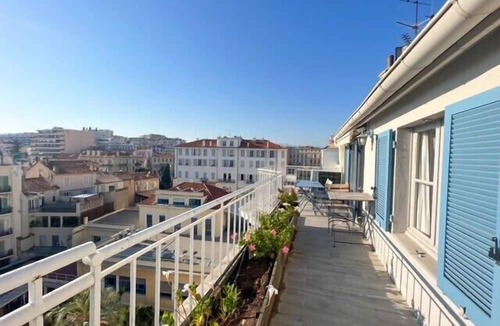Cannes City Centre Apartment | Cannes: Duplex 5 bedrooms Apartment with terraces 1 minute from the Palais