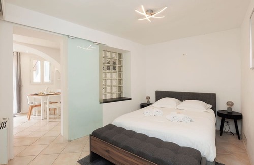 Le Suquet Apartment | Upstays Port Terrace 35m² Apartment