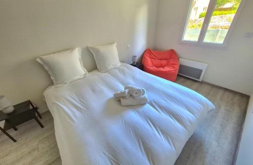 Vierville-sur-Mer House | Family home of 85 m with garden in Vierville