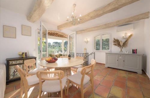Le Cannet Apartment | Cannes private villa with pool, by the sea, 3 nights minimum