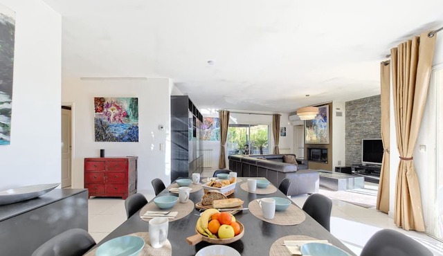 Superbe Villa Avec Piscine Chauffée Clim Haut Debit BBQ Vue Mer