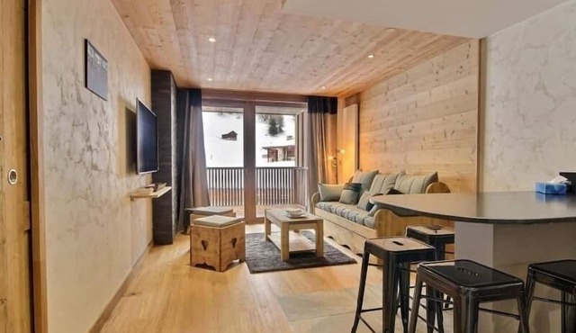 New Apartment with Terrace and Parking