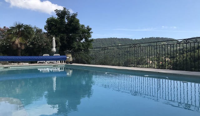 Olive Grove Apartment with *Large Heated Pool*
