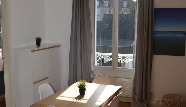 Charming apartment in downtown Dinard close to the beach 4/6 people