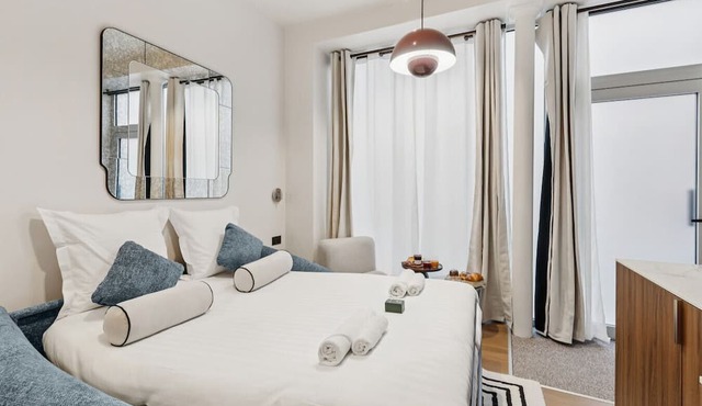 Lavie Maison : Architect flat with AC