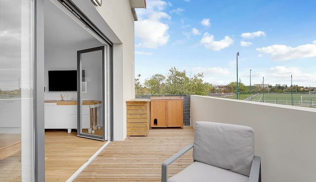 Bright apartment with parking and wifi