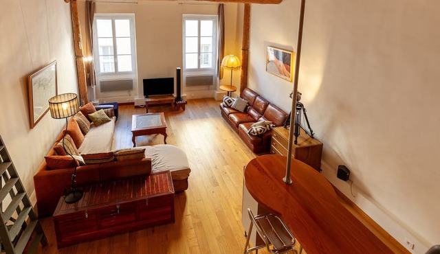 Apartment 'Les Mats Du Port' with Wi-Fi and Air Conditioning