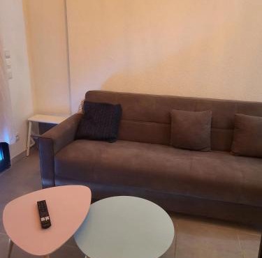 Appartement Les Sorinières 34 m² Jardin