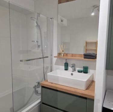 Appartement 1 chambre lit king size Arras Centre Parking privé