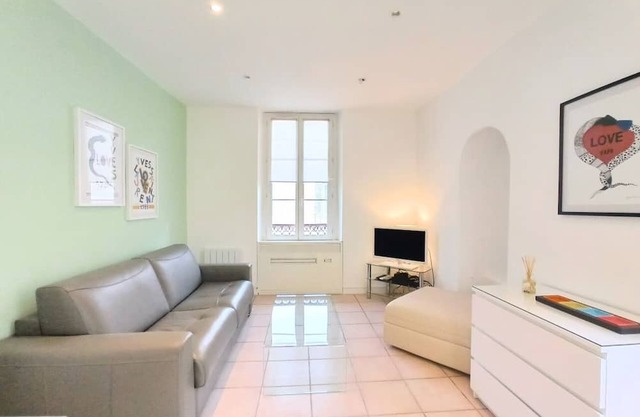 Viva Riviera 33 rue Hoche